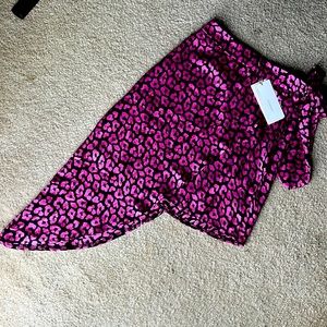 Sexy silk pink cheetah skirt- Never Worn!